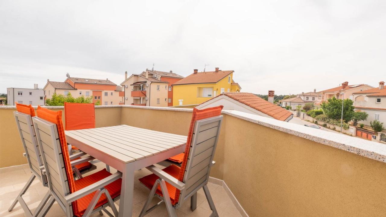 Paganor Apartments Pula Exterior photo